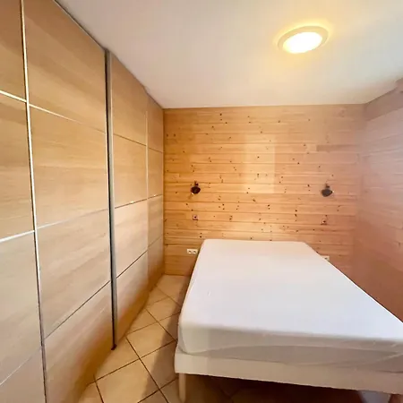 2 Climatise Avec Piscine, A 7 Min De La Plage Au Grau-du-roi - Fr-1-716-66 * Le Grau-du-Roi